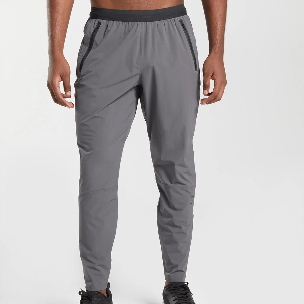 Gymshark Hybrid Woven Joggers - Silhouette Grey